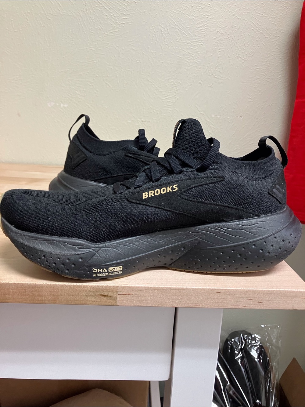 Brooks Women's Glycerine 21 stealthfit. - Picture 9 of 12